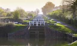 Let's Walk - Caen Hill & Jubilee Woodland  (Fri 28th June)