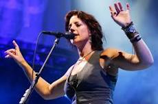 Sarah McLachlan Announces 'Fumbling Towards Ecstasy' Tour - Get Your Tickets Now