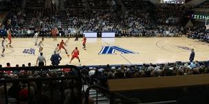 Cincinnati Basketball at Villanova Basketball