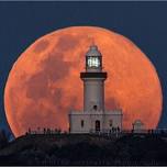 BYRON LIGHTHOUSE MOONRISE