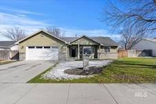 Open House: 11am-3pm MDT at 2196 S Gull Cove Pl, Meridian, ID 83642