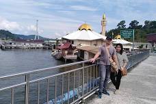 Bandar Seri & Water Village Full Day Tour: Uncover Brunei