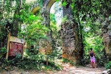 Ilha Grande: Walking Abraão Historical Tour and Natural Pool