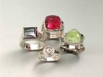 Class in Meredith – Silver Ring with a Bezel with Joy Raskin