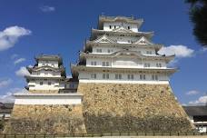 Private Guided Tour to Himeji Castle: Exploring Historical Japanese Castles and Pop Culture Symbols