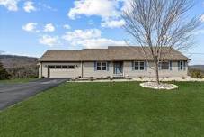 Open House: 2:30-4:30pm CDT at 412 Timber Wolf Rd, Hollister, MO 65672