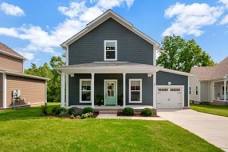 Open House: 2-4pm CDT at 35 Sycamore Rdg W, Burns, TN 37029