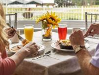 Americade: Breakfast by the Lake