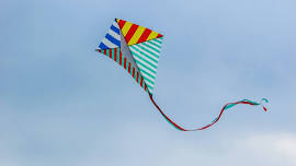 Workshop: Mindful Handwork and Designing – Making a Kite