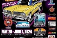 Pontiacs in Pigeon Forge Car Show