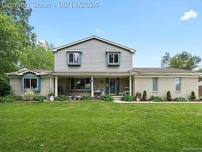 Open House: 11:00 AM - 3:00 PM at 176 Edgelake Dr