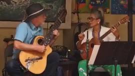 Acoustic Guitar Duets: Pamela & Jack Z. at La Sirena Gorda SMA