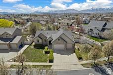 Open House: 12:00 PM - 2:00 PM at 8018 S Big Spring Dr