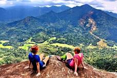 Bible Rock Hiking Tour: Experience Bathelegala's Majestic Beauty in Kegalle, Sri Lanka