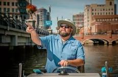 Narrated Boat Tours of Providence