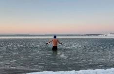 TasMen Winter Solstice Swim