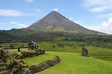 Private Shuttle Service from San Jose SJO Airport to Arenal Offering Luxury and Comfort