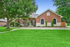 Open House: 11am-2pm CDT at 1721 Shadow Canyon Dr, Temple, TX 76502