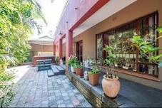 On Show - R 1 400 000 - Amanzimtoti - 3 Bedroom House