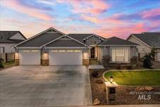 Open House: 11:00 AM - 2:00 PM at 7431 E Kyle Dr