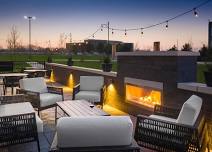 Enjoy the Flavors of Summer on the Oaken Bistro + Bar Patio