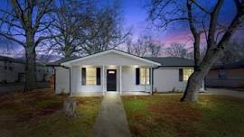 Open House: 2-4pm CDT at 105 Battle Ave, Murfreesboro, TN 37129