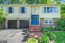 Open House: Sat 6/15 12:00 PM-2:00 PM