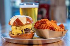 Happy Hour - June, 18 at M.L.Rose Craft Beer & Burgers (Melrose)