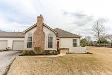 Open House: 11am-1pm CDT at 8823 Parkview Oaks Cir, Olive Branch, MS 38654