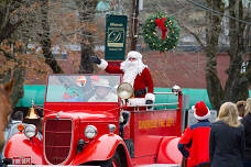 Christmas Parade Presented by the Dandridge Fire Department