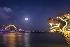 6-hour Discovering Famous Museums And Bridges in Da Nang